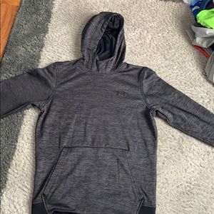 Under armour sweatshirt